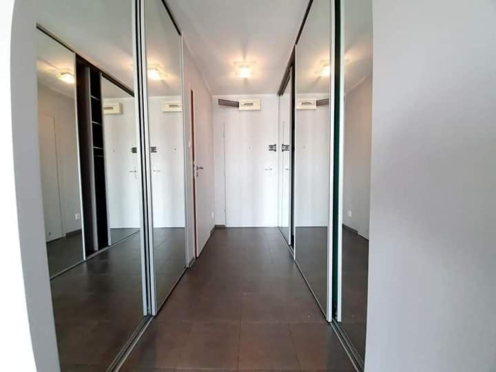 Lucka Residence วอร์ซอ ภายนอก รูปภาพ