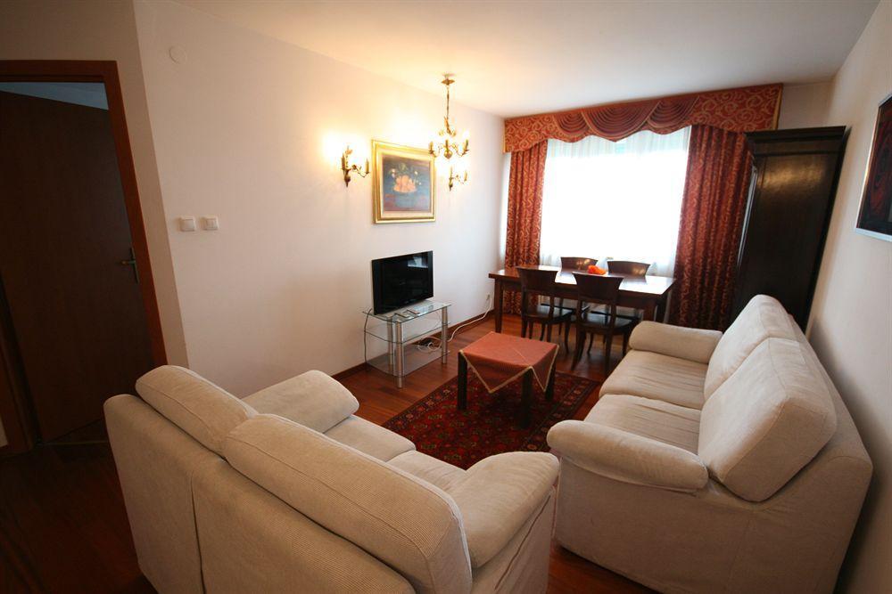 Lucka Residence วอร์ซอ ภายนอก รูปภาพ