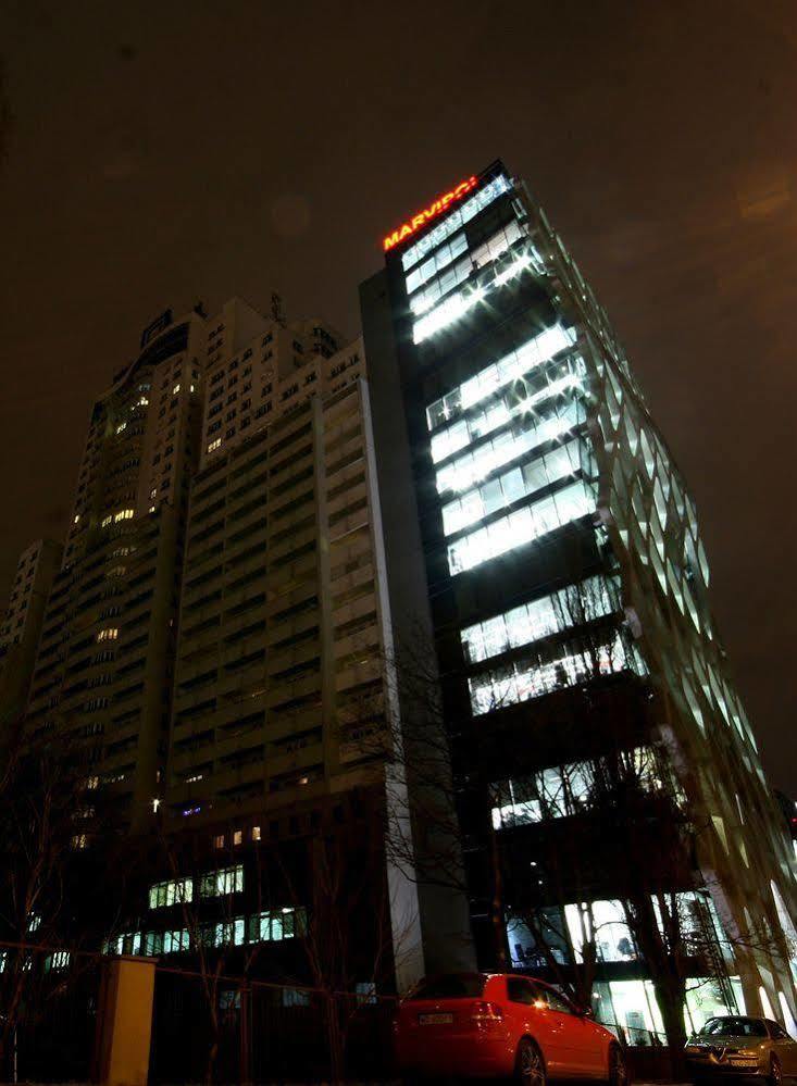 Lucka Residence วอร์ซอ ภายนอก รูปภาพ